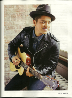 justhooligans:  preetilovesbruno:  bokingwithbruno:  look who’s in my forbes magazine for the top 100! :D   All his dreams are coming true &lt;3  qe lindo *-* 