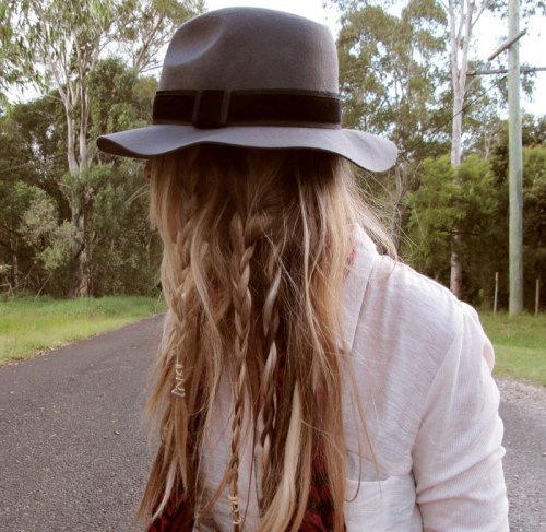 iwasadaisyfresh:  want hair like this 