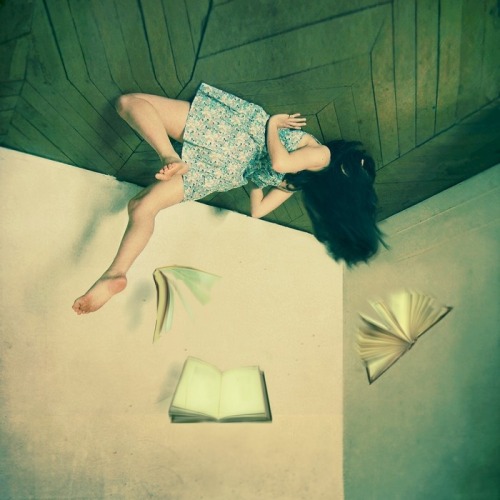 curioos-arts:  Julie de Waroquier (France) - Portfolio 