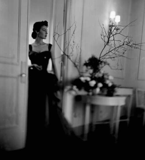 frenchtwist: Portrait of Ava Gardner by Arnold Newman, 1949