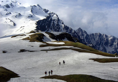 littleaboutindia-blog:   Sar Pass , India This photo is from the 8th day of the 11 day  Sar Pass trek. The Sar Pass is in Parvati Valley of Kullu district of Himachal Pradesh , India. The trek starts from Kasol and Biskeri Ridge at 13,800 ft is one