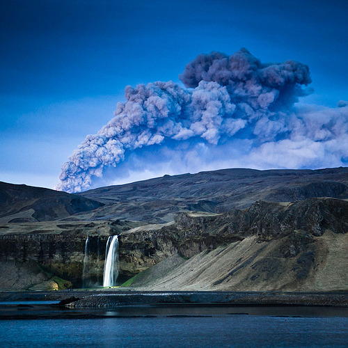 murissement:  Seljalandsfoss (by KristjánFreyr)