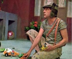  Chiquinha: A gente escolhe os parentes que tem. Chaves: Não é verdade, eu queria ter uma mãe e não tenho. 