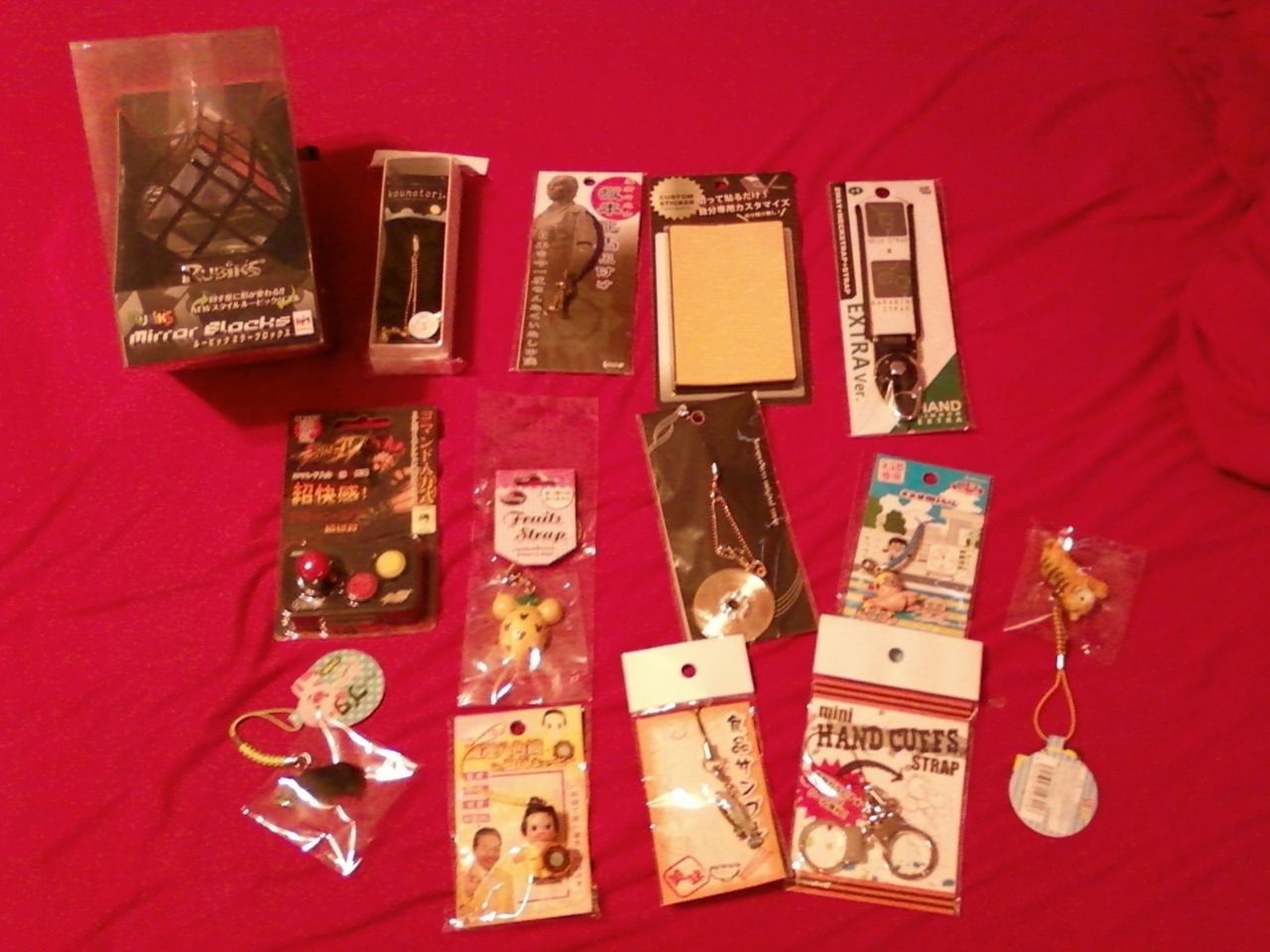 cloesy:  bought one of those lucky bags from strapya, it’s pretty decent  omg the