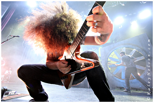 ohitsjessicaaa:  Neverender:SSTB-5/11/11 Los Angeles 