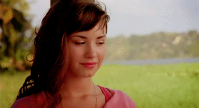 louizeemylaine:  Maybeitsjustmyimagination, mas ás 5h19 do dia 27-06, enquanto