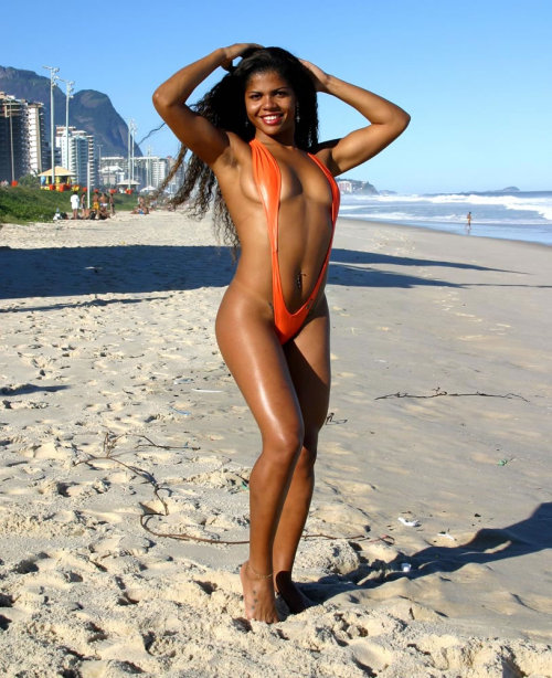 http://exoticaplus.tumblr.com/post/6869258330