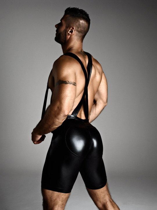 jocklicious:  (via About Zenai, Spandex, Rubber, Leather and More) 