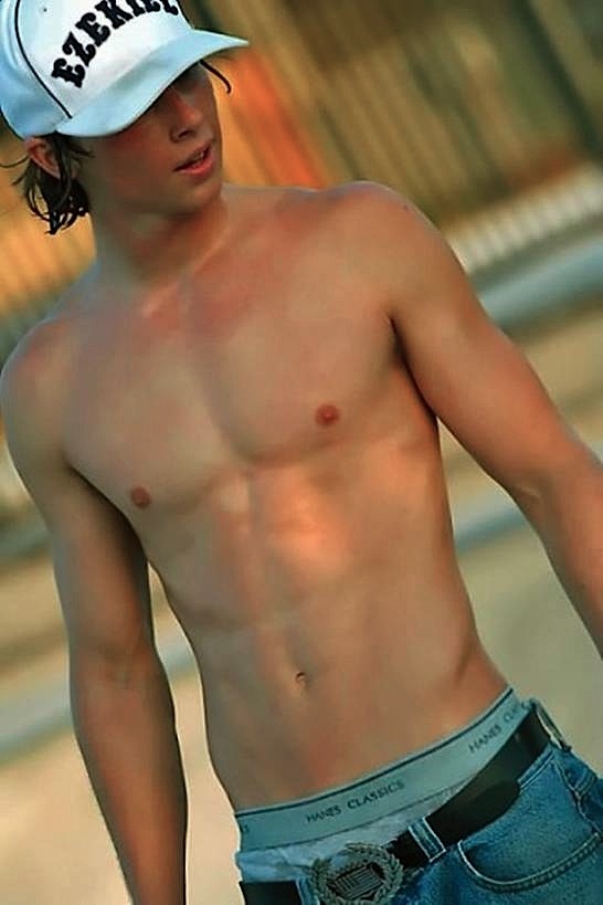 gigneyxkr:  Sizzling! 