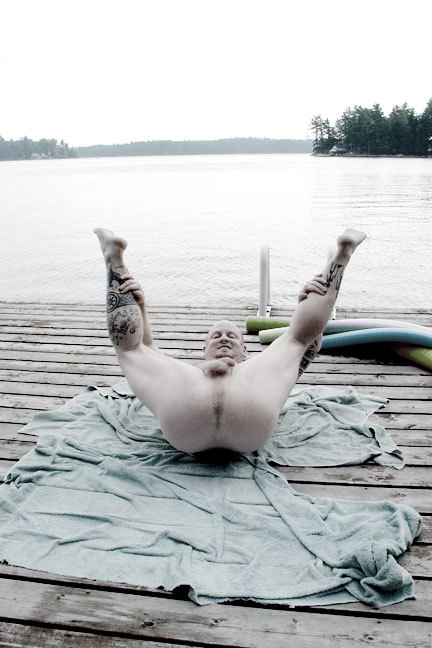   stretching before swimming 