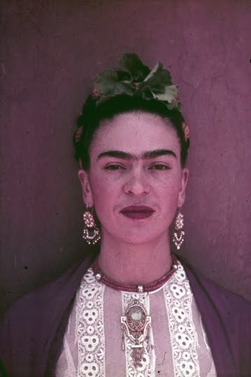 artismyhustle:  “I tried to drown my sorrows, but the bastards learned how to swim” —Frida Kahlo 