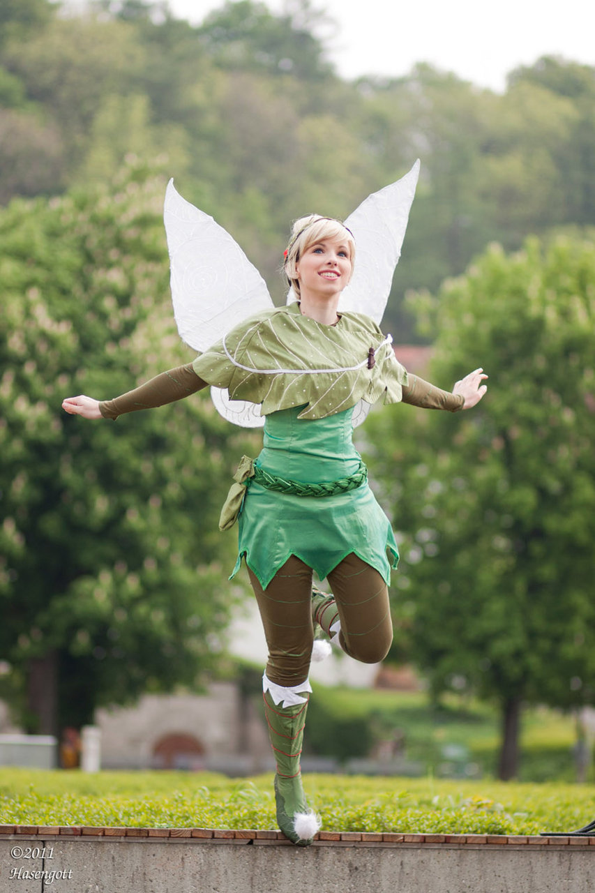 billspreston:  AAAAA THIS TINKER BELL  This outfit is adorable :3