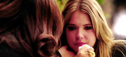  Melhor amiga: Você o ama?Ela: Amo.Melhor amiga: O quanto?Ela: O suficiente para