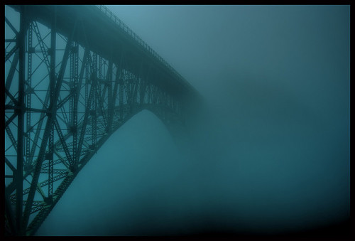 fuckyeahwashingtonstate:  Deception Pass Bridge by Bill Ratcliffe on Flickr. creepy isn’t it? 