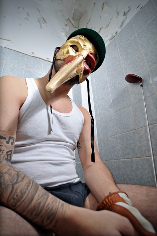 thizizit:  marco perdigones  Antifaz&hellip;