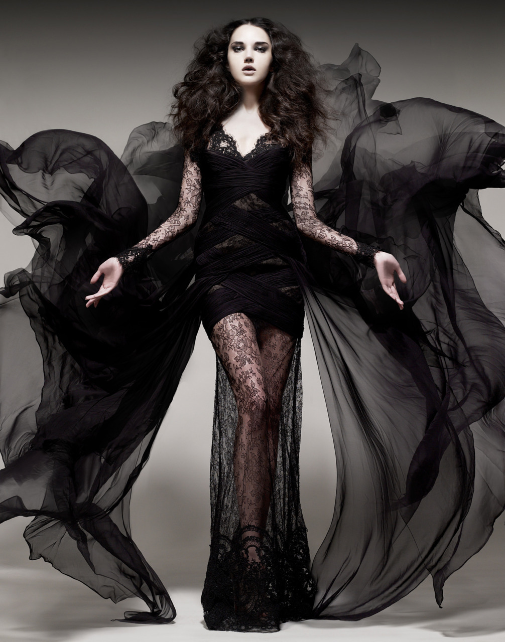 OMG stunning. I want to be her. ♥   Zhanna Havenko – Neo Gothic.  Photography