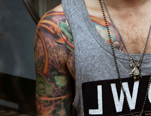 Reasons why I love Dougie Lee Poynter.