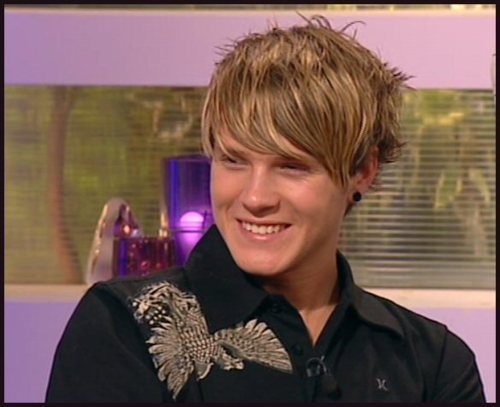 Reasons why I love Dougie Lee Poynter.