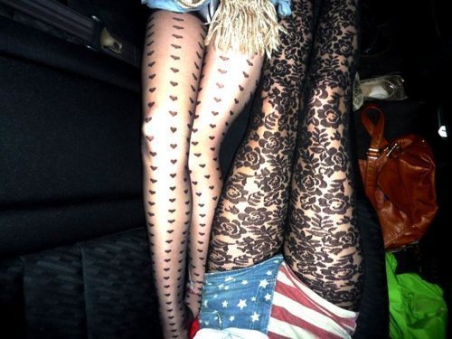 justbeyourself143:  pattern tights :)