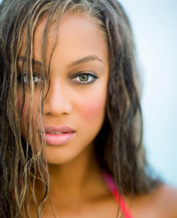 Say what you want about Tyra, but she is damn pretty.