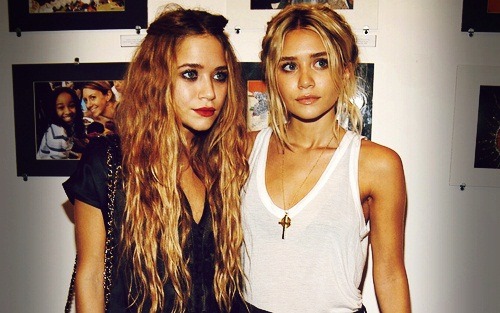 ourdreamsaremadeofrealthings:  these two girls are beautiful 