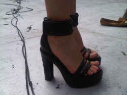 odawn:  c-oventry:  astylevirgin:  Givenchy. Chinatown.  i want these so badly  gorg