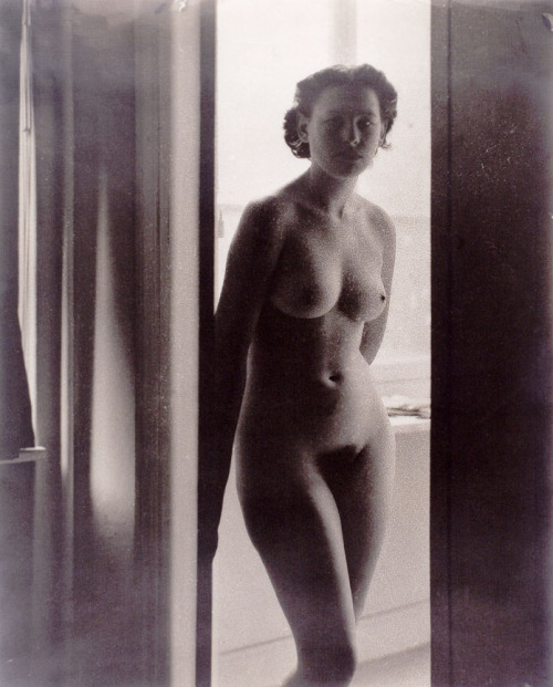 chagalov:  Dora Maar, Self-Portrait, Paris, ca 1938    [+] from : Patricia Allmer (ed.), “Angels of 