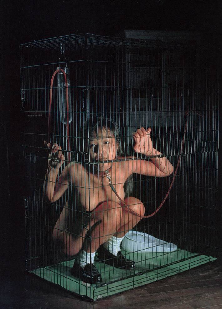 farmd0g:  Le Cage 20 Had enough?  Or would you like more girls in cages?  