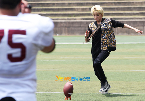 spreadtheamberlove:  Amber @ the College Football League Finals 