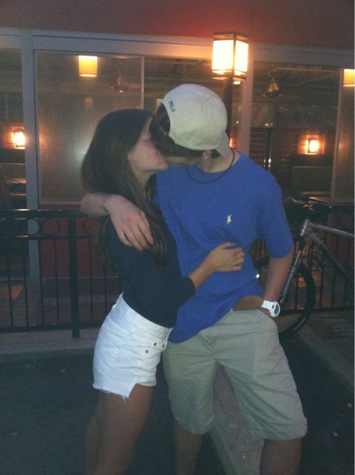 I AINT NO HIPSTER BUT I CAN MAKE YA HIPS STIR x0*