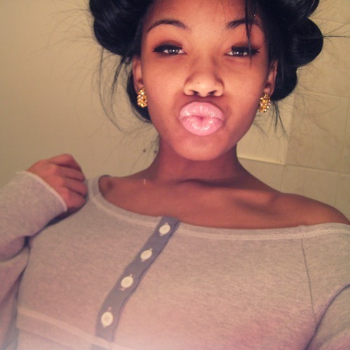 impossible-ebony:      Put those on my damn dick
