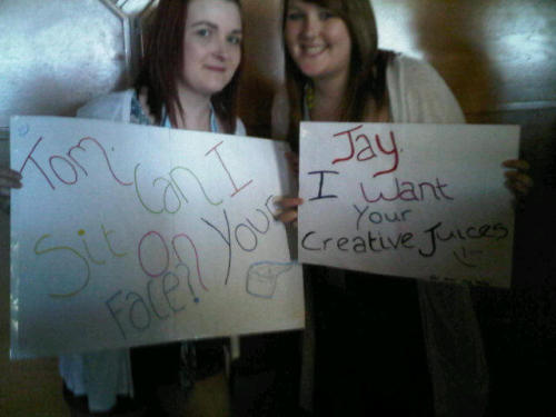 Me & @jessicaTWsantos with our banners! :)