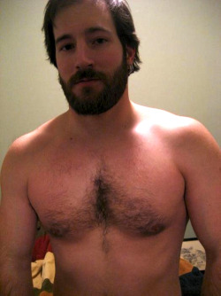 honey-pot:  Why does this guy look EXACTLY