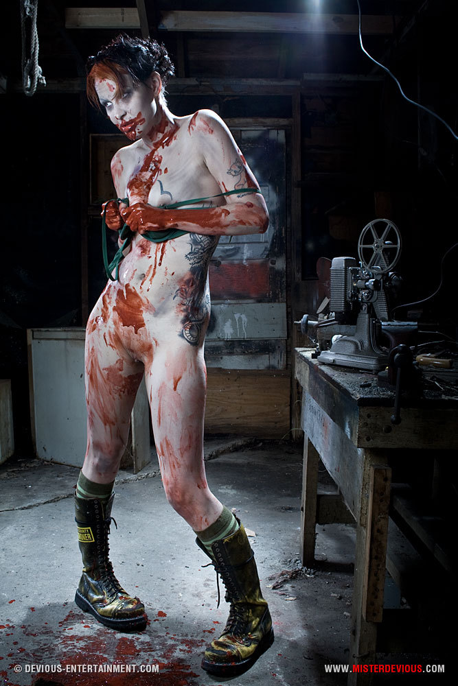 realmisterdevious:  Chapel Waste has zombie love all over her (2009) - MUA Chapel