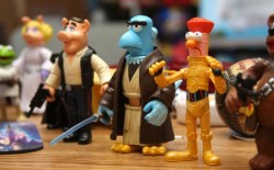 mybeautifulcunt:  misterchewtoy:  i want these. i would DO THINGS in and around your genital area for these. —chewtoy tacgnol:  blakevjones:  Muppets Star Wars action figures are being sold exclusively at Disney theme parks.  dude.   Cunnilingus is