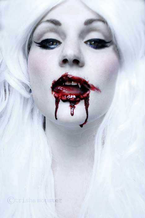 gothiccharmschool:  My reactions to photos like this: 1) oooh, fun! 2) Dear child,