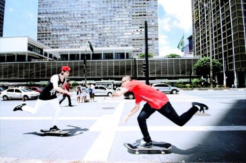 riding in Paulista Avenue skaters: me and deco.photo by  www.facebook.com/prof