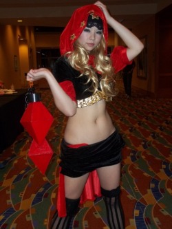 &hellip;&hellip;&hellip;..I MET THIS GIRL BEFORE I think she was at Supercon &lsquo;08, she also did this same Odin Sphere cosplay