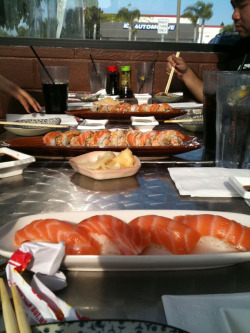 ohh sushi, how you can always make me happy. -_-