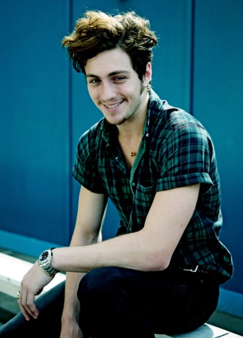 Aaron taylor johnson angus thongs