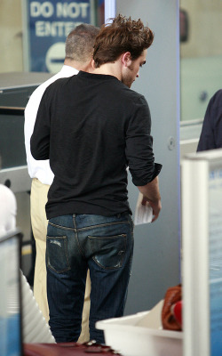 Robert Pattinson’s ass.