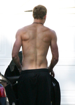 Kellan Lutz&rsquo;s ass.