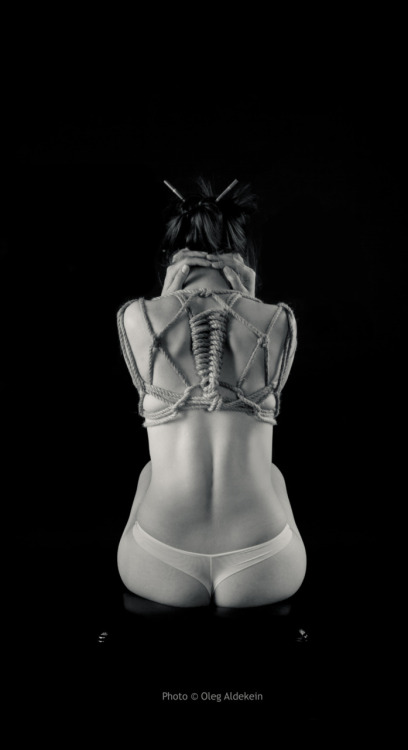 aldekein:  Shibari. Model: Tania 