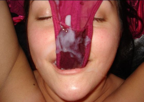 stickyknickers:  Suck ‘em dry, girl!   This is inventive&hellip;  Epic Win!