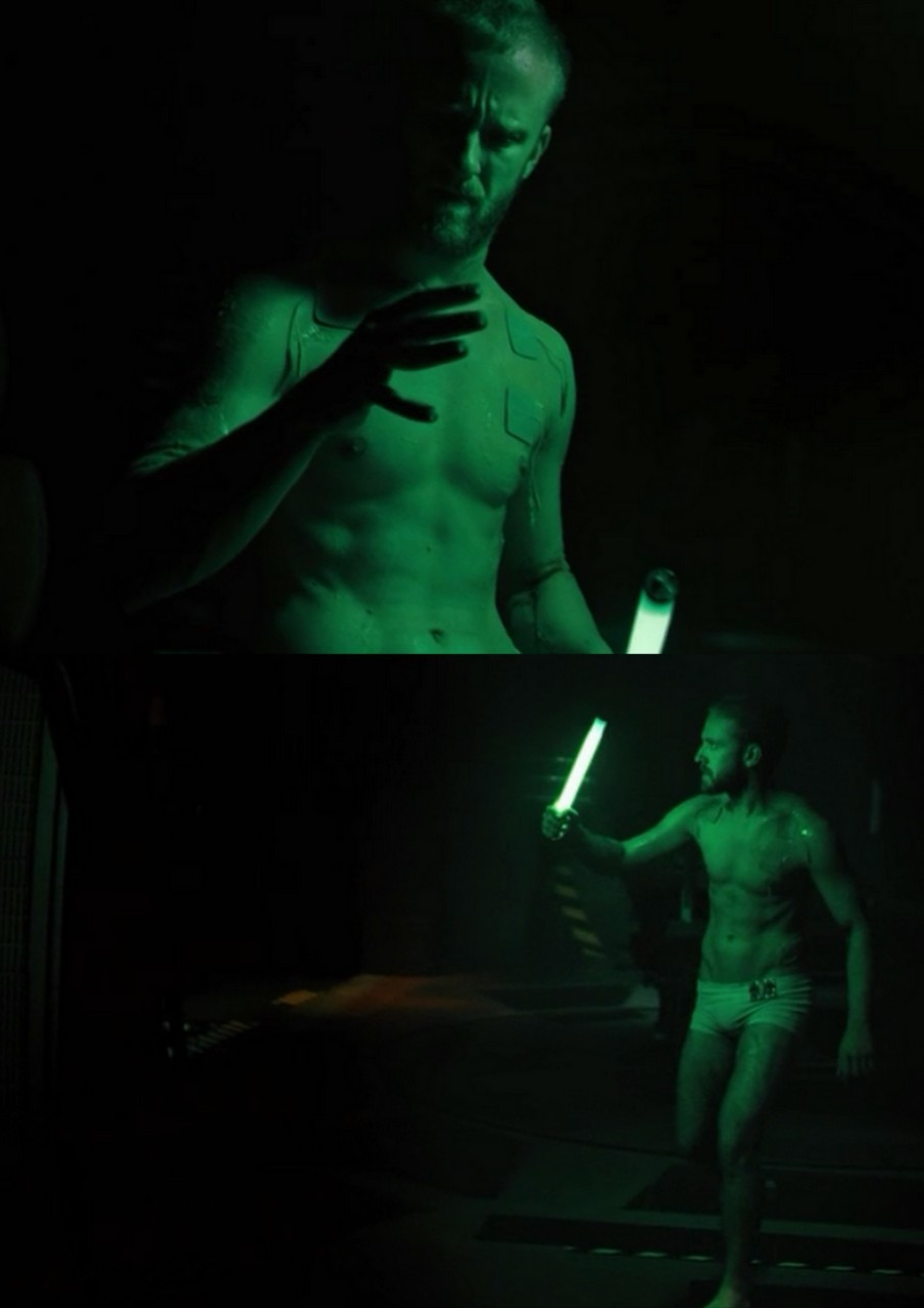 kidlovecock:  Ben Foster  Pandorum  Best scene in the whole movie, which should