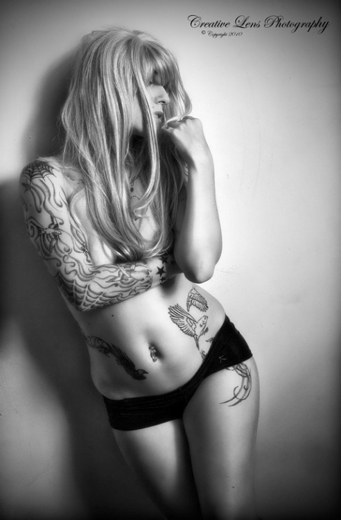 ohmygodbeautifulbitches:  Cherry Pye