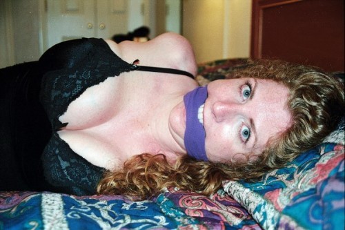 http://beautyinthebind.tumblr.com/post/6470836827