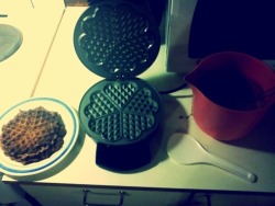 Making chocolate waffles at midnight is tha best!