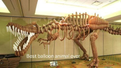 Amazing balloon sculpture