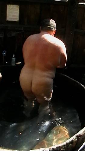 Chubs in tubs who show off their bums are HOT!